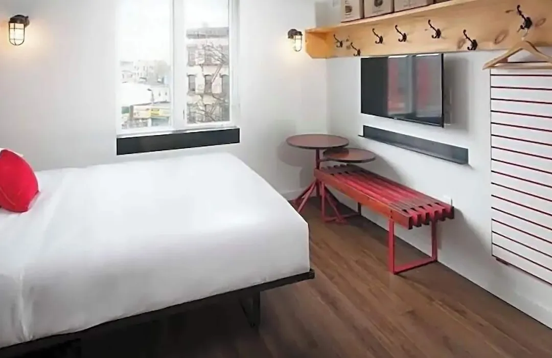 Hotel 1080-1